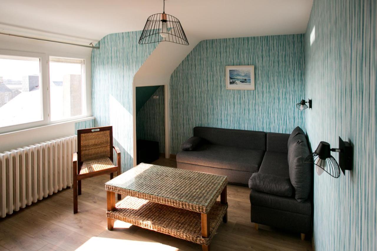 Le Cotentin Appart'Hotels & Restaurant Le Cot' Portbail Buitenkant foto