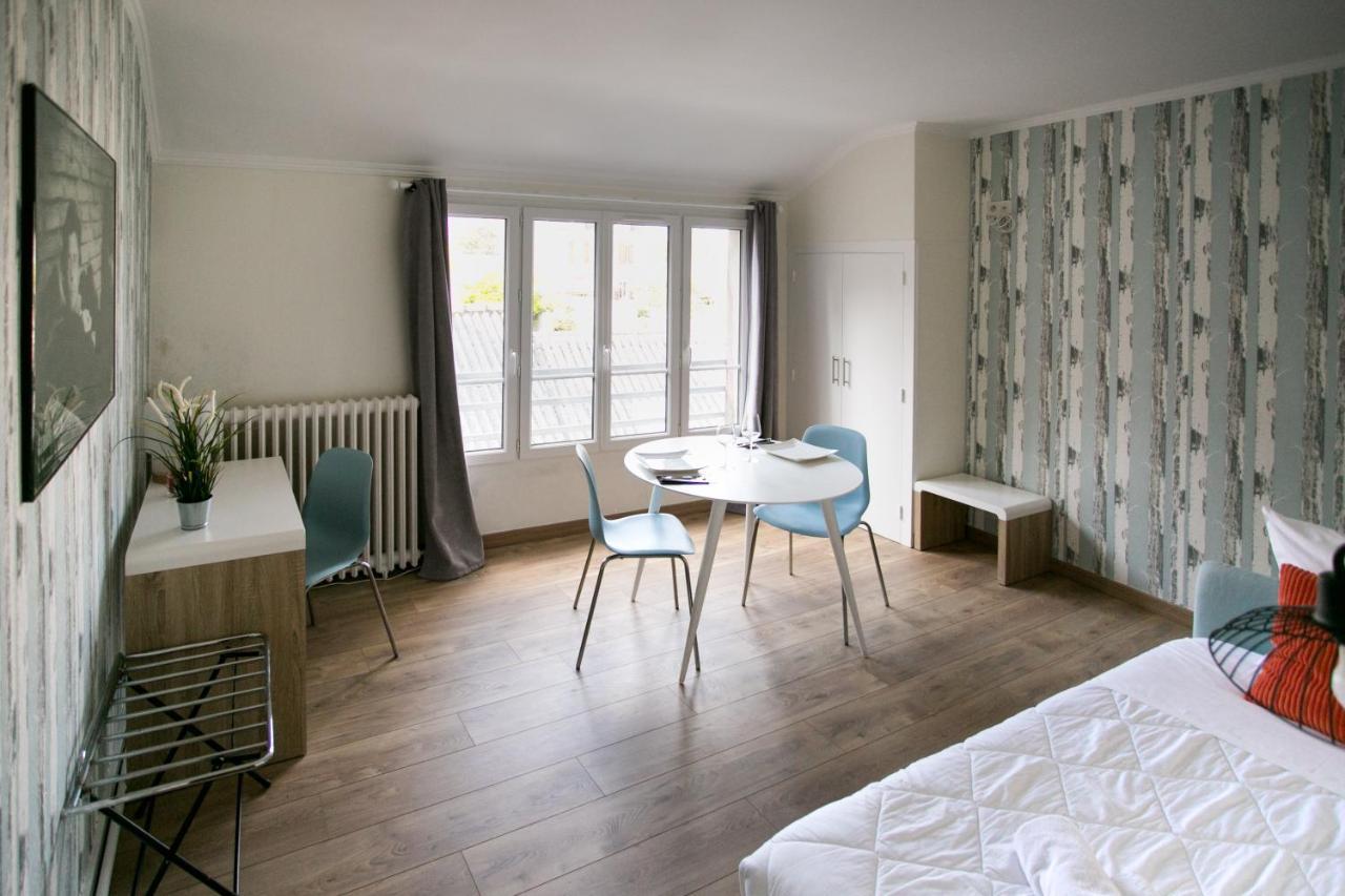 Le Cotentin Appart'Hotels & Restaurant Le Cot' Portbail Buitenkant foto
