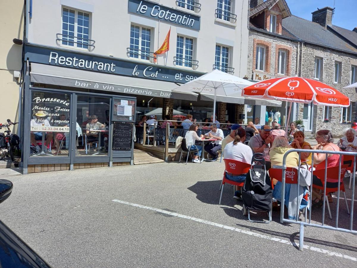 Le Cotentin Appart'Hotels & Restaurant Le Cot' Portbail Buitenkant foto