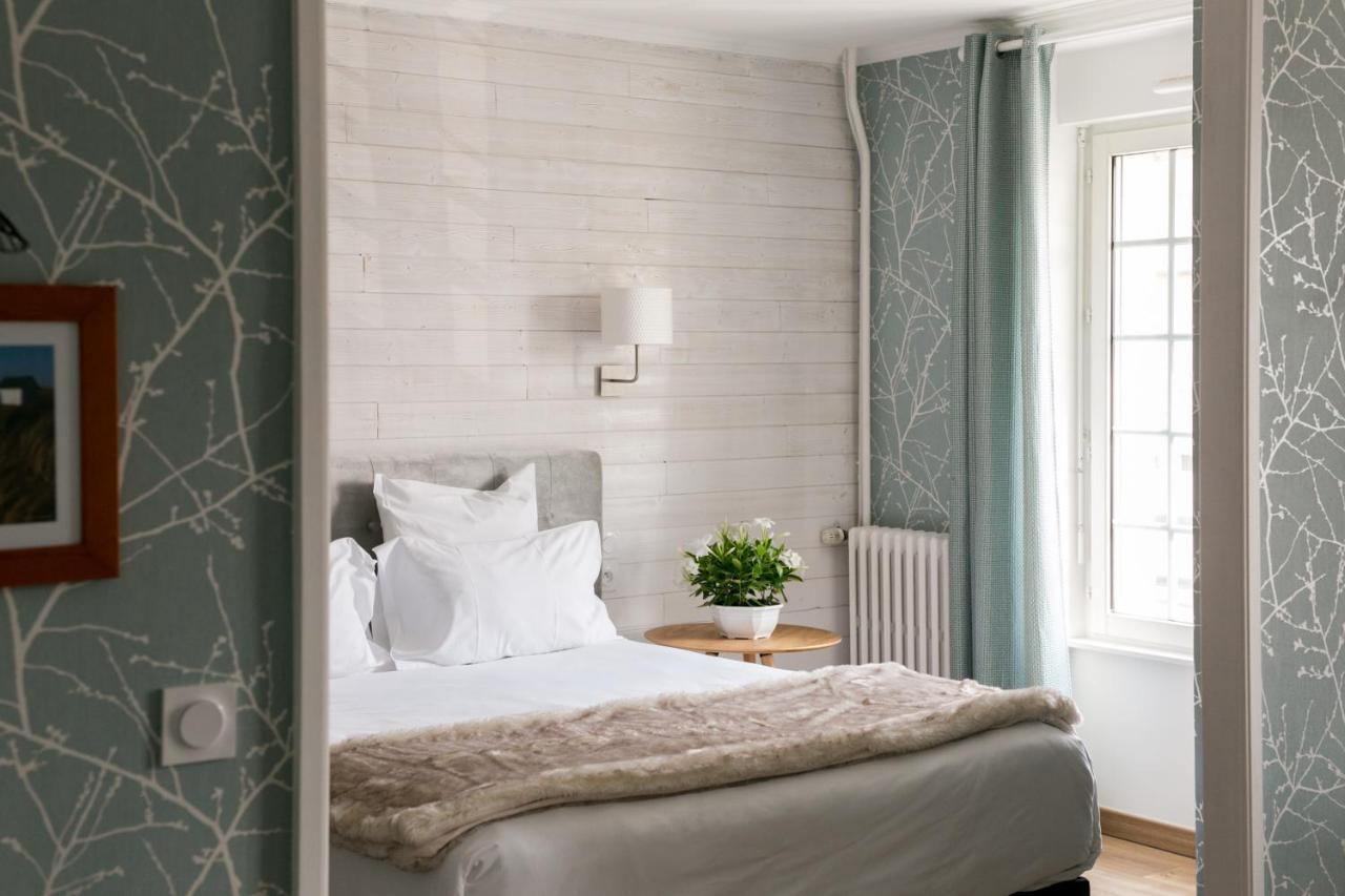 Le Cotentin Appart'Hotels & Restaurant Le Cot' Portbail Buitenkant foto