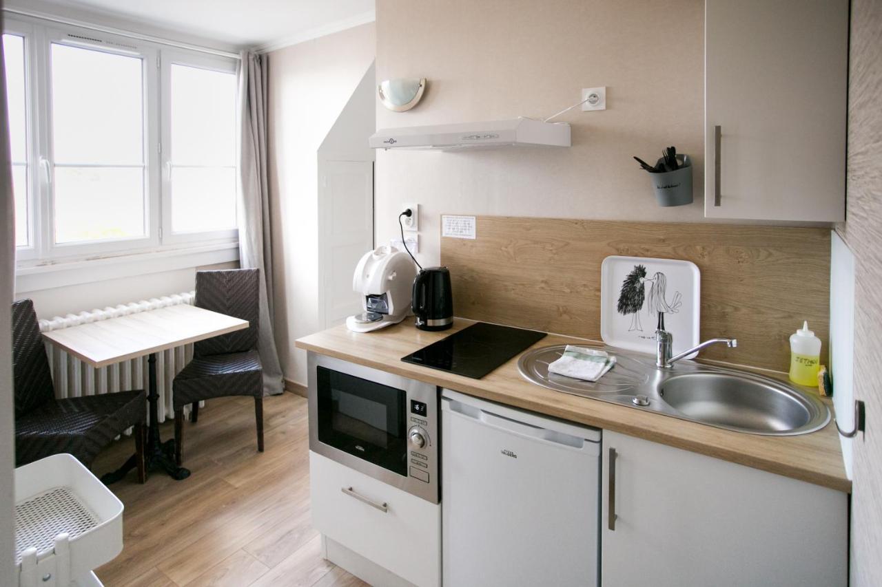 Le Cotentin Appart'Hotels & Restaurant Le Cot' Portbail Buitenkant foto